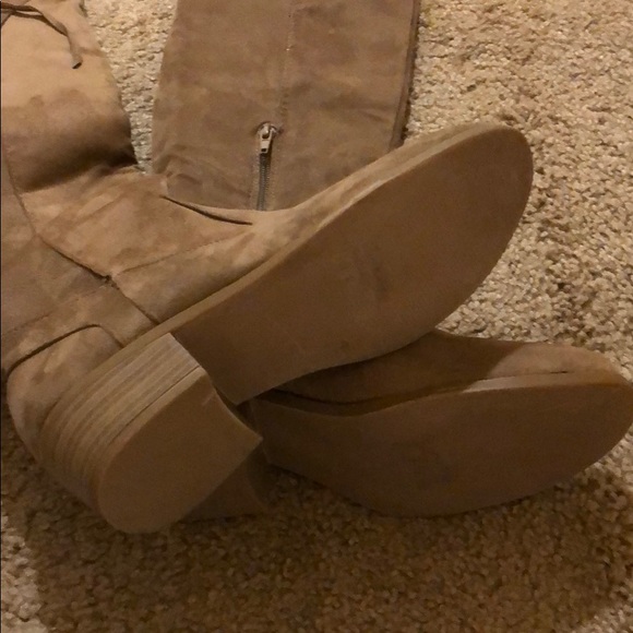 Unworn brown over the knee boots size 7 - Picture 3 of 3